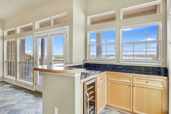 Building Photo - 2918 Ranch Rd 620 N