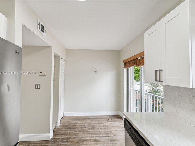 Building Photo - 390 NW 86th Pl