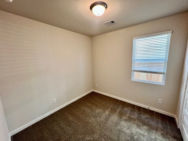 Building Photo - 15431 Dapple Blf Ln