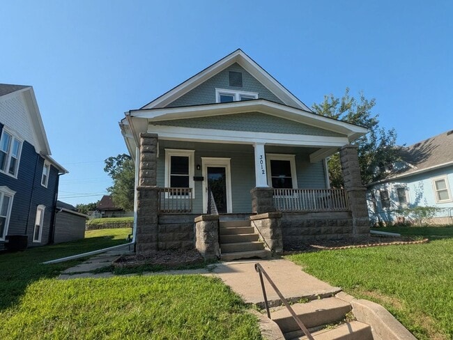 Building Photo - Remodeled 2-Bedroom Home with Main Floor Laundry & Two Car Garage