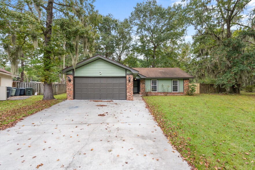 Building Photo - 16 Bitterroot Ln