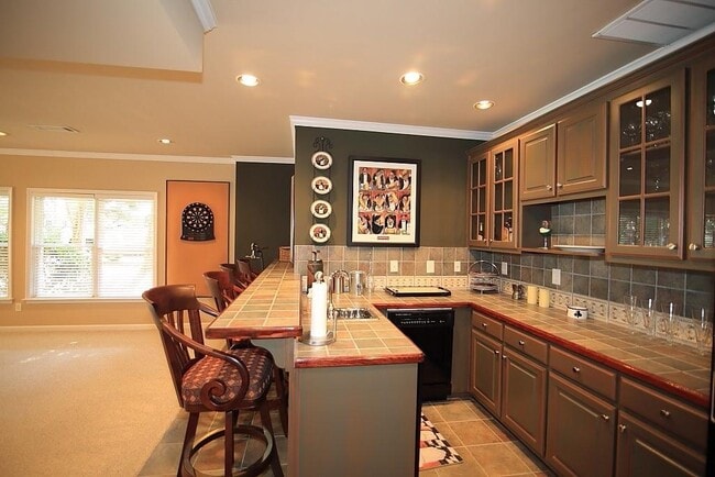Building Photo - 1710 Sugarloaf Club Dr