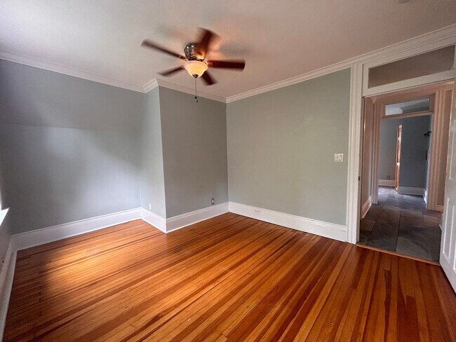 Building Photo - $0 DEPOSIT OPTION. CHARMING VICTORIAN TOWNHOUSE IN UPTOWN/CITY PARK WEST