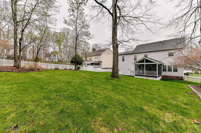 Building Photo - 1411 Deer Spring Ct