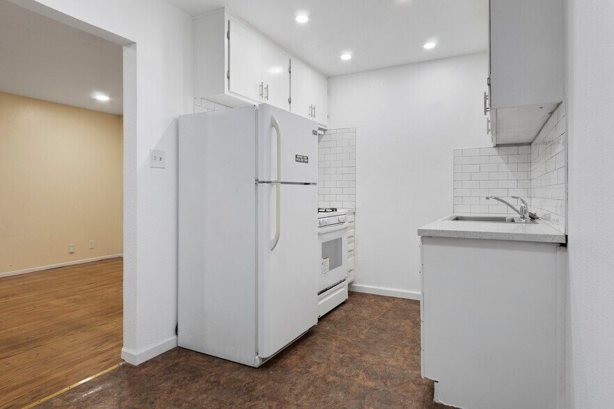 Building Photo - 2800 Virginia Ave