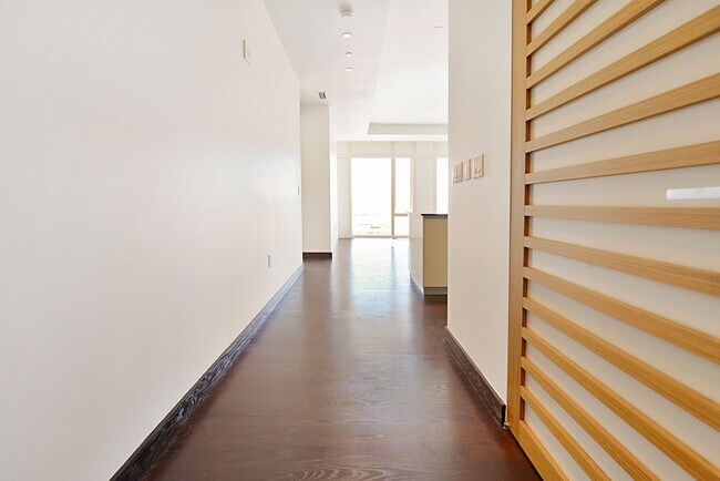 Building Photo - Waldorf Astoria -3501