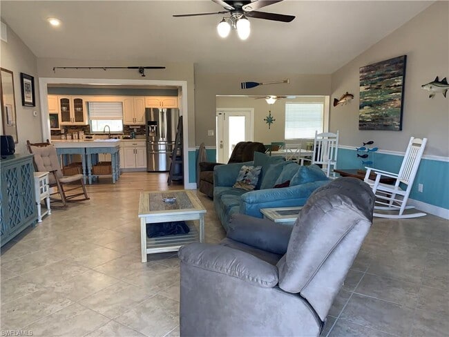 Building Photo - 12320 Moon Shell Dr