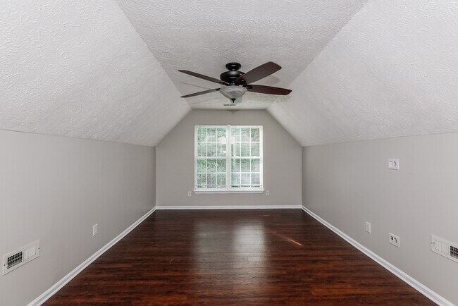 Building Photo - Monroe 3-Bedroom Home