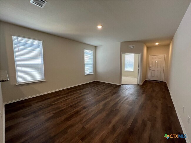 Building Photo - 753 Heartseed Ave