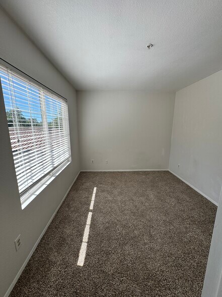 Bedroom 2 - 10101 N Arabian Trl