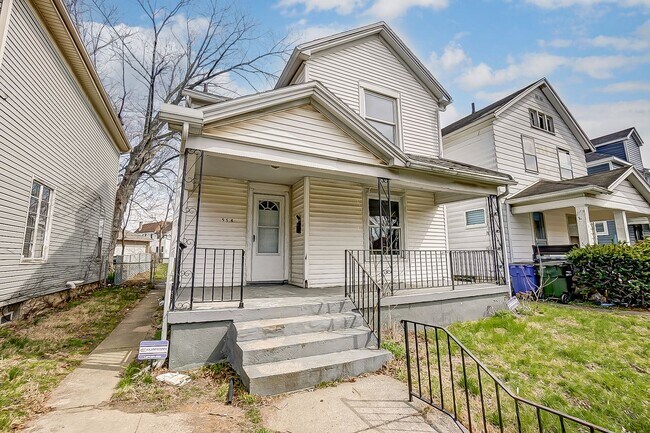 Building Photo - Two Bedroom in Dayton!