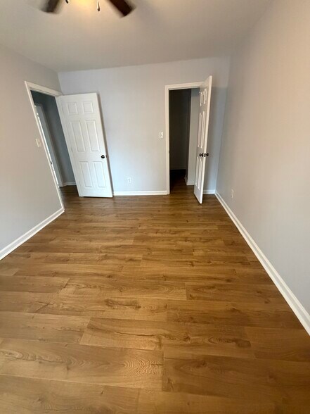 Building Photo - 4616 Draper Rd