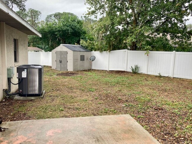 Building Photo - 6170 W Pinedale Cir