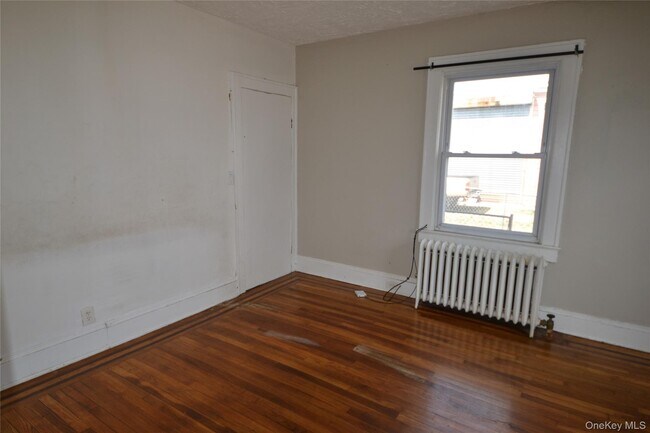 Building Photo - 181 Forrest Ave