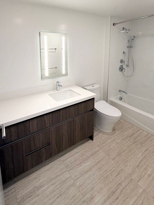 Building Photo - Brand New - The Park on Keeaumoku: 1 Bed, 1 Bath condo with 1 Parking, PETS OK!