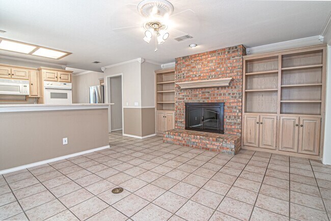 Building Photo - 4432 Lanham St