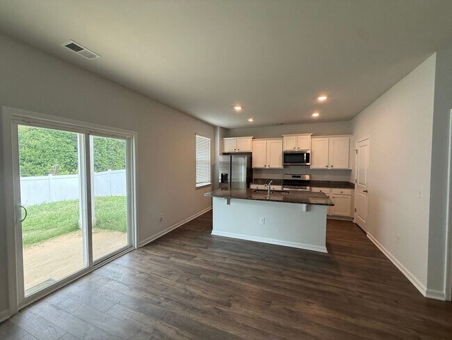 Building Photo - Murrells Inlet - 3 Bedroom / 2.5 Bathroom Home