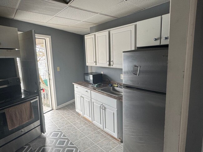 Primary Photo - 40 Wamesit St
