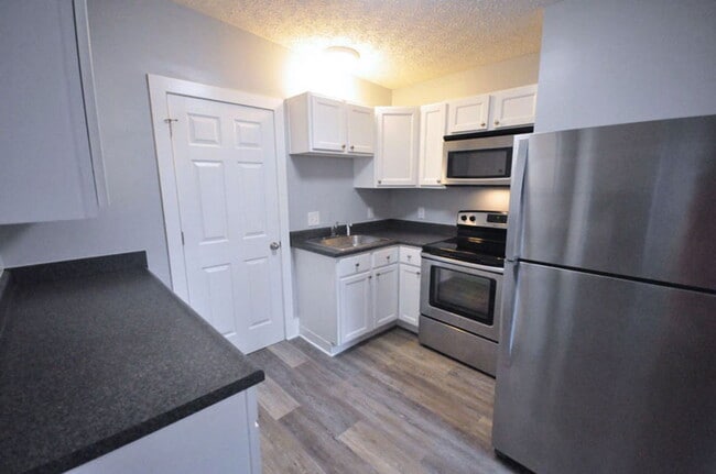 Building Photo - 51 McMillen Ave