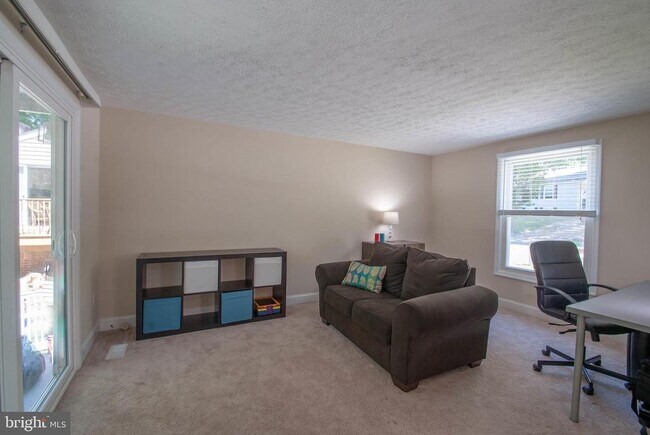 Building Photo - 637 Whittier Pkwy