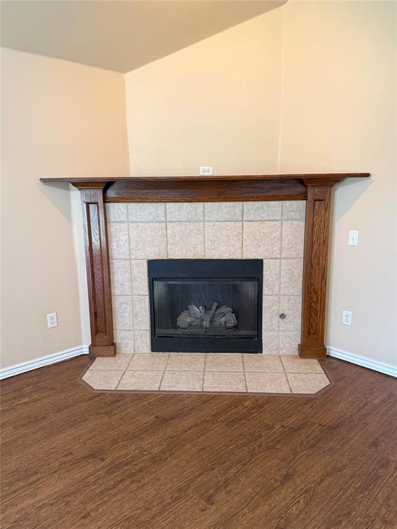 Building Photo - 1421 Teakwood Dr