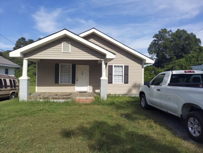 Building Photo - COMING SOON! Beautiful 3 bed Home!!!