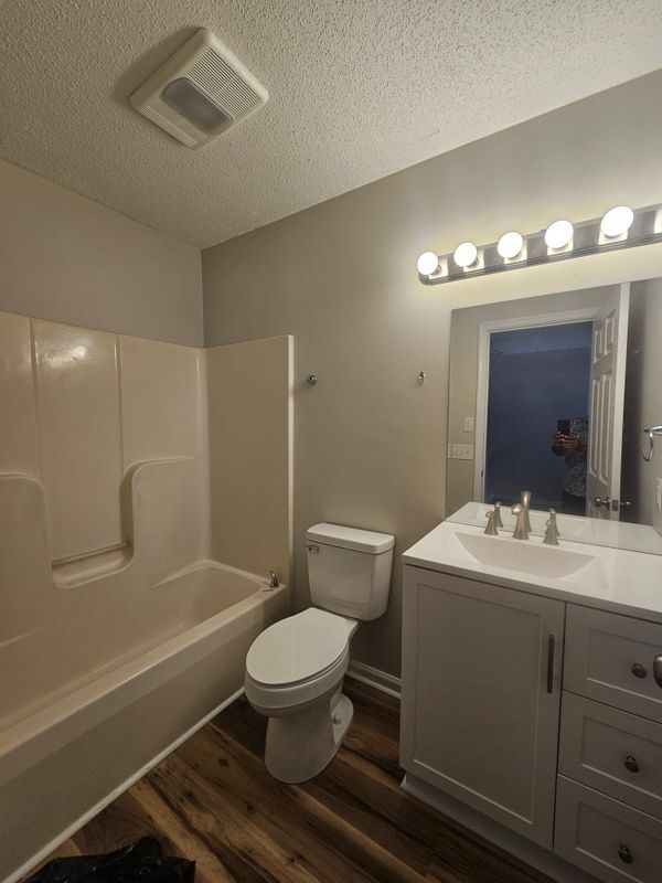 Building Photo - 2329 Avalon Wds Dr