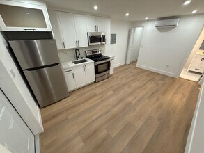 Building Photo - 1282 NW 35th St