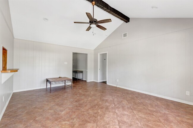 Building Photo - 2414 Chanay Ln