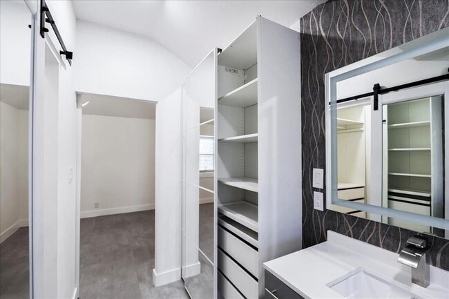 Building Photo - 11522 Antigua Dr