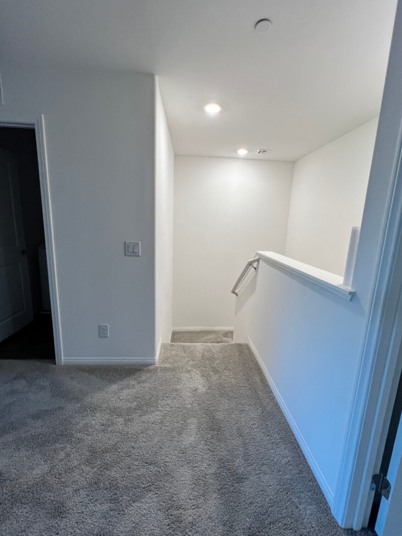 Building Photo - 12185 Scarlet Ember Rd