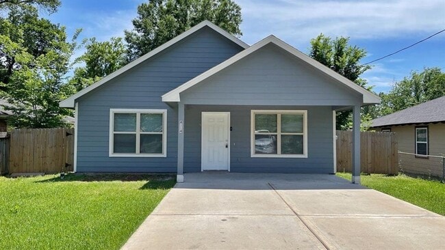 Primary Photo - 8114 Record St