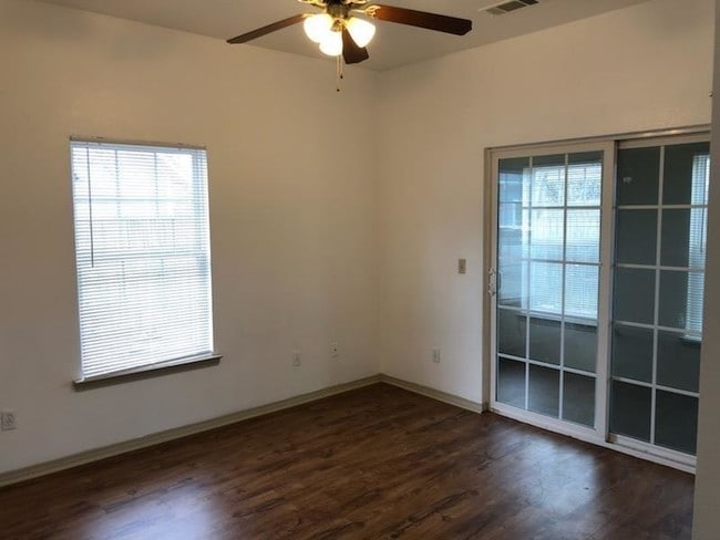 Building Photo - 1938 Dos Laredos Ave