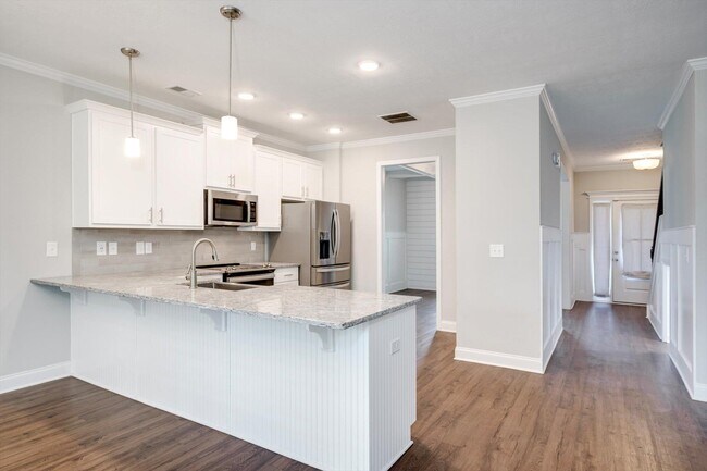 Building Photo - 2557 Traverse Trl