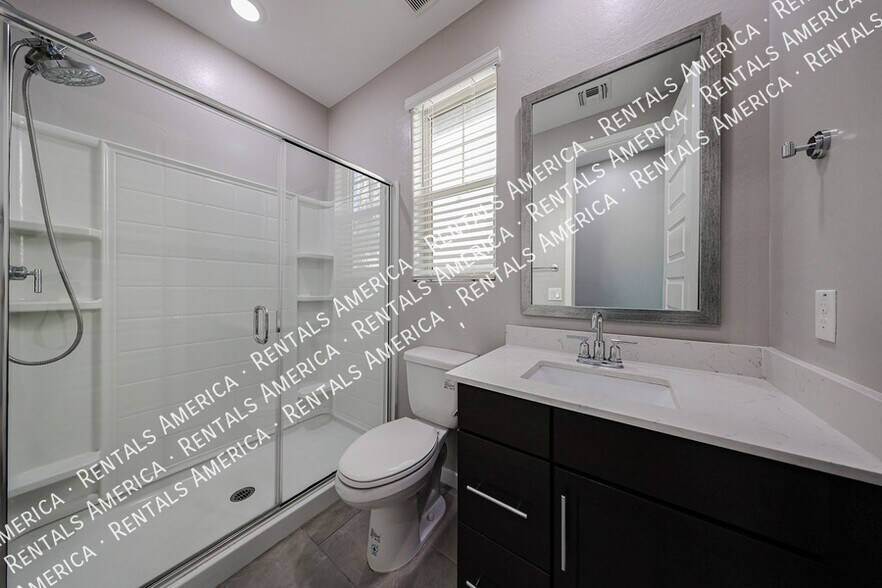 Building Photo - 1026 E Weatherby Way