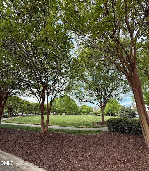 Building Photo - 732 Waterford Lake Dr