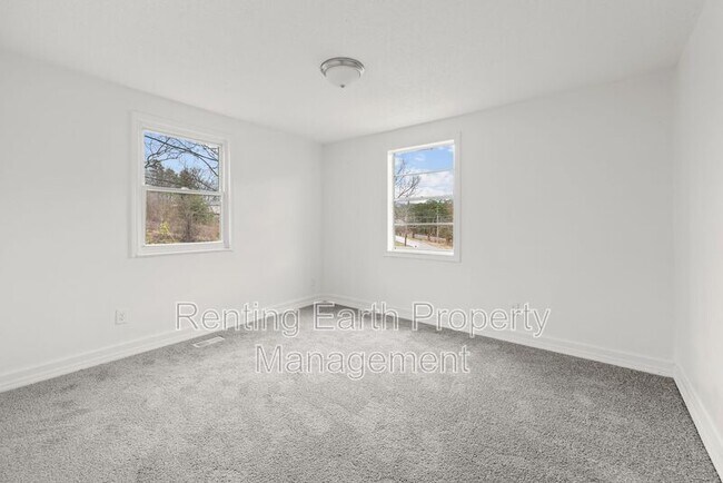 Building Photo - 1808 Brewster Rd