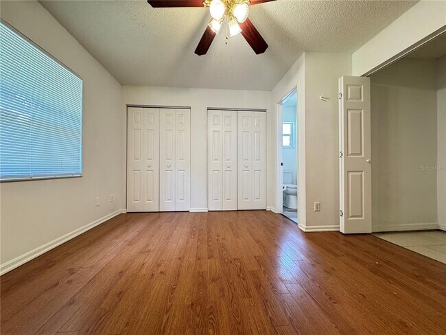 Building Photo - 215 Pinehurst Dr