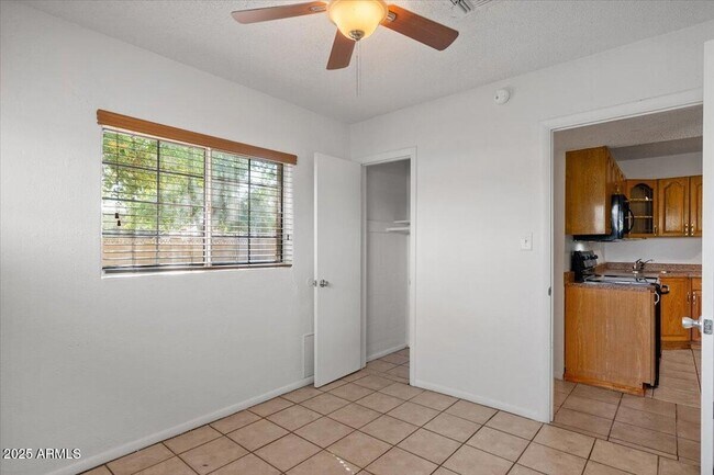 Building Photo - 6713 N 63rd Ave