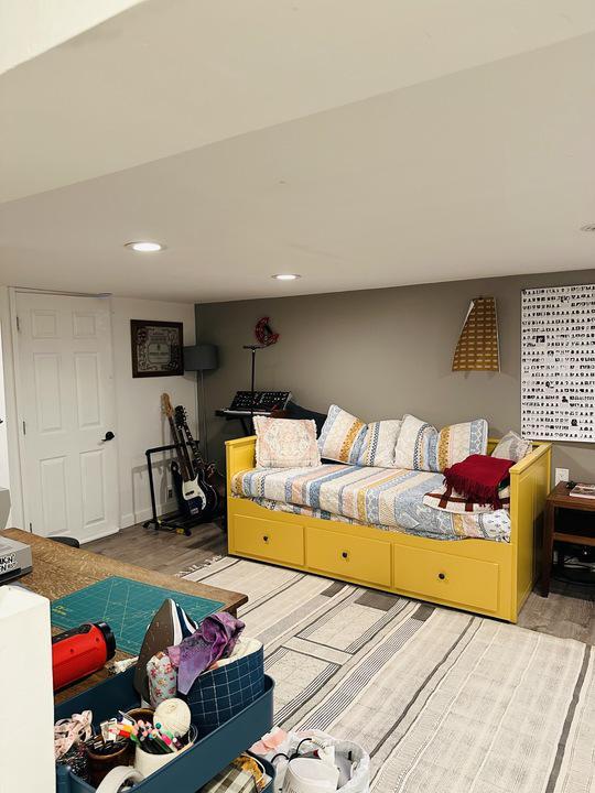 Building Photo - 1911 D St NE