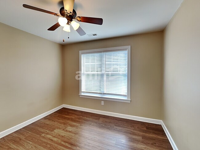 Building Photo - 2713 Twin Ash Ct