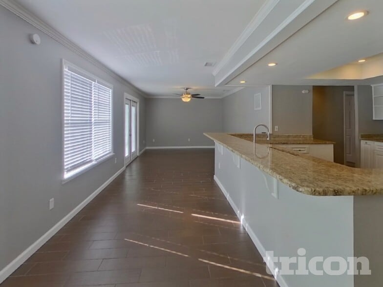 Building Photo - 2641 Gleneagles Dr