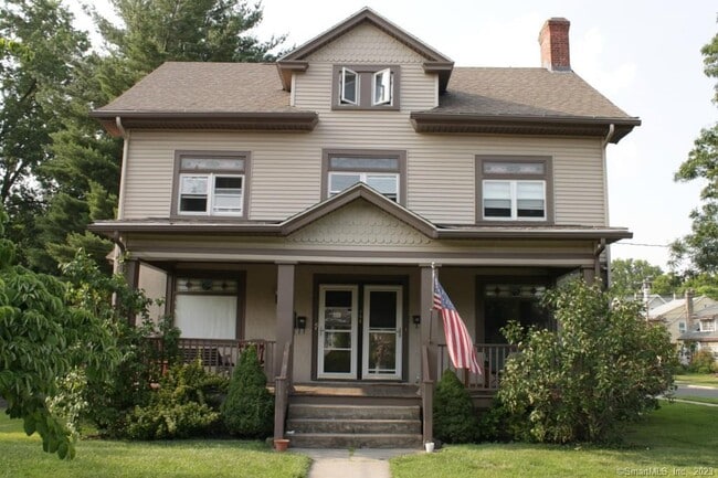 Building Photo - 794 Farmington Ave