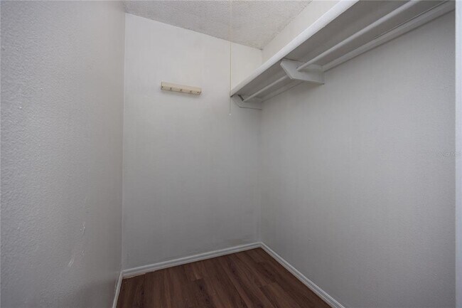 Building Photo - 6519 W Newberry Rd