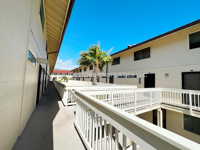 Building Photo - 350 Aoloa St