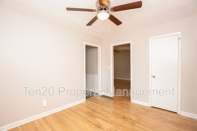 Building Photo - 2671 Dalewood Dr