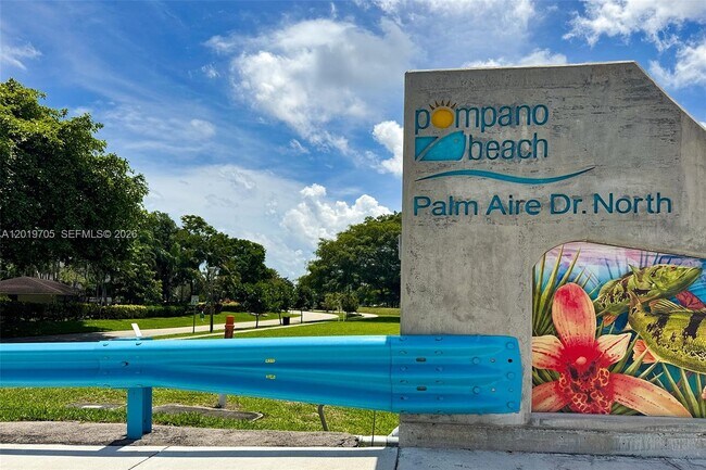 Building Photo - 3200 N Palm Aire Dr