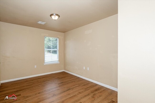 Building Photo - 304 Stoner Ave