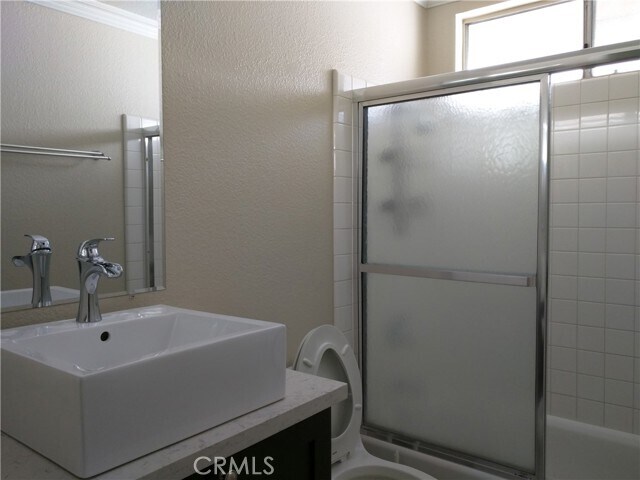 Building Photo - 13427 Treasure Way