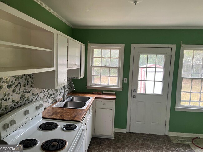 Building Photo - 3123 Brownell Ave